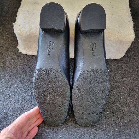 Womens Trotters Doris Navy SZ 8 New - Picture 6 of 10